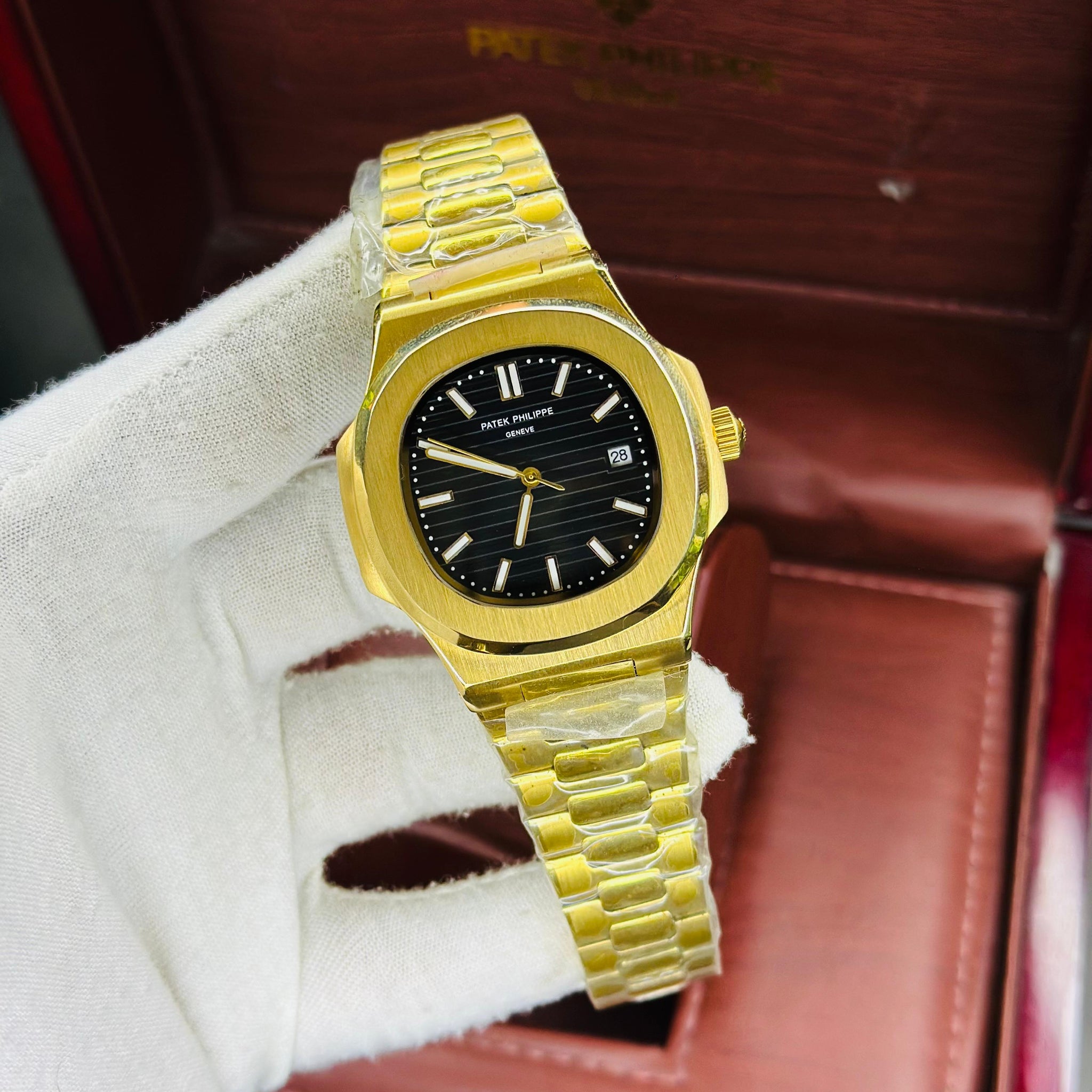 Patek Philippe Genève – Gold Edition Master Copy Automatic With Original Box