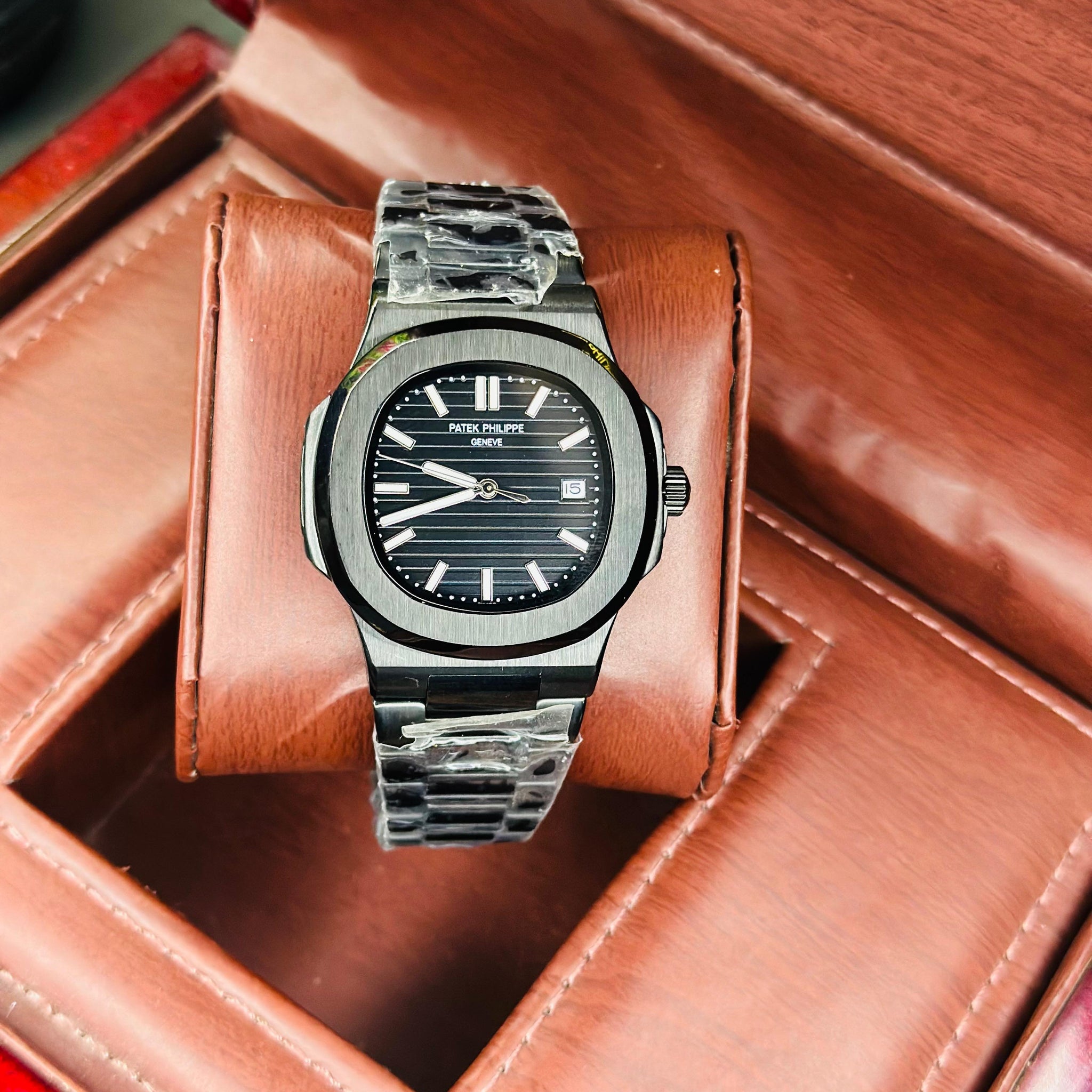 Patek Philippe Genève Black Edition – Automatic Master Copy With Original Box